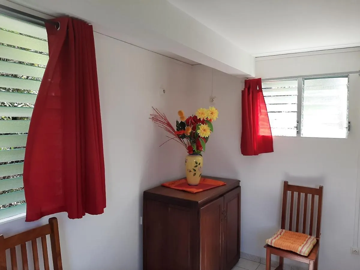 Les Hibiscus Apartment L'Anse Noire